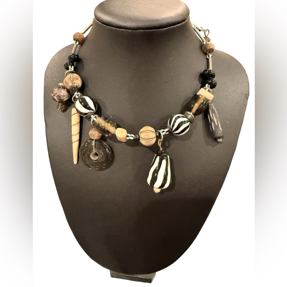 Vtg Artisan Art Glass Wood Fancy
Dangling Bead Wire Choker Necklace 16"